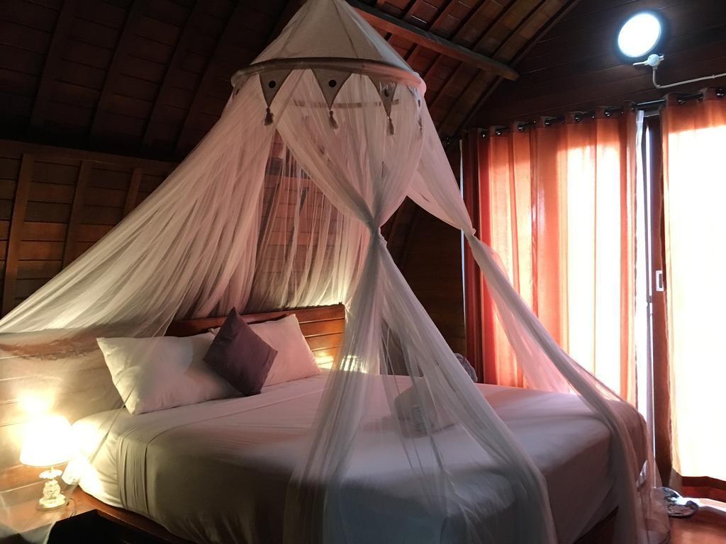 Bamboo Bungalow Jungle View Batununggul Ngoại thất bức ảnh