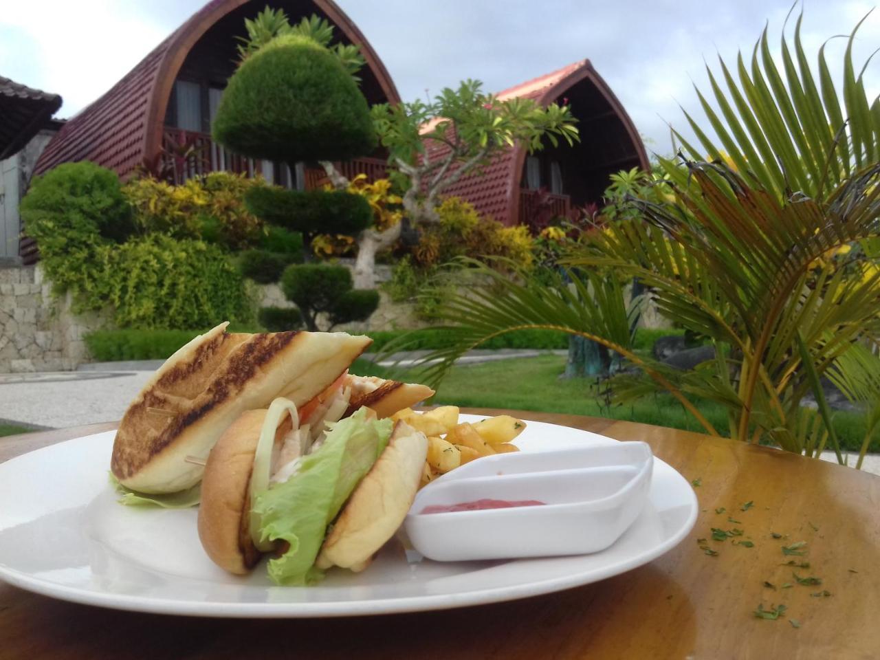 Bamboo Bungalow Jungle View Batununggul Ngoại thất bức ảnh